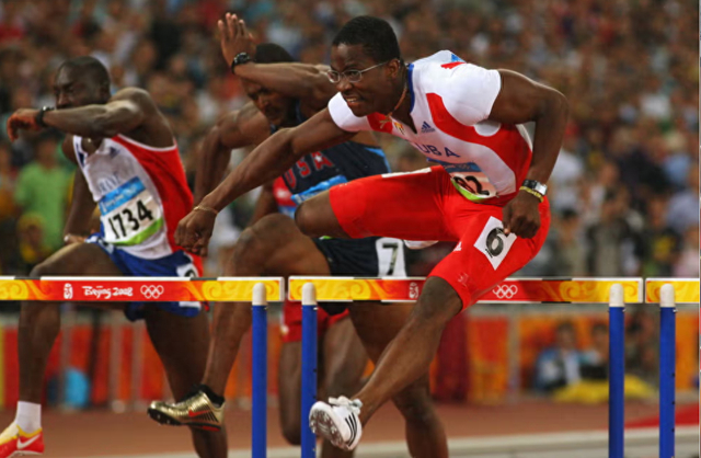 开云中国官网-刘翔劲敌罗伯斯近况！标准爱国青年 定居哈瓦那当主播经营农场酒吧|古巴|伊朗女足|移民|收入|体坛_新浪体育_新浪新闻