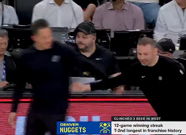 开云权威入口-掘金豪取12连胜结束常规赛，追平队史第二长连胜纪录